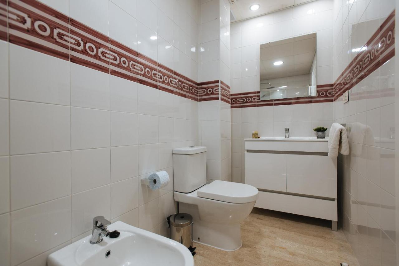 Апартаменты Triana Boutique Free Parking Севилья Экстерьер фото
